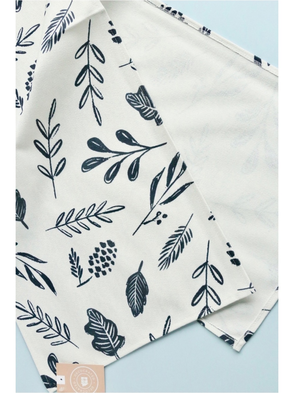 Leaf Print Cotton Table Runner - White and Black